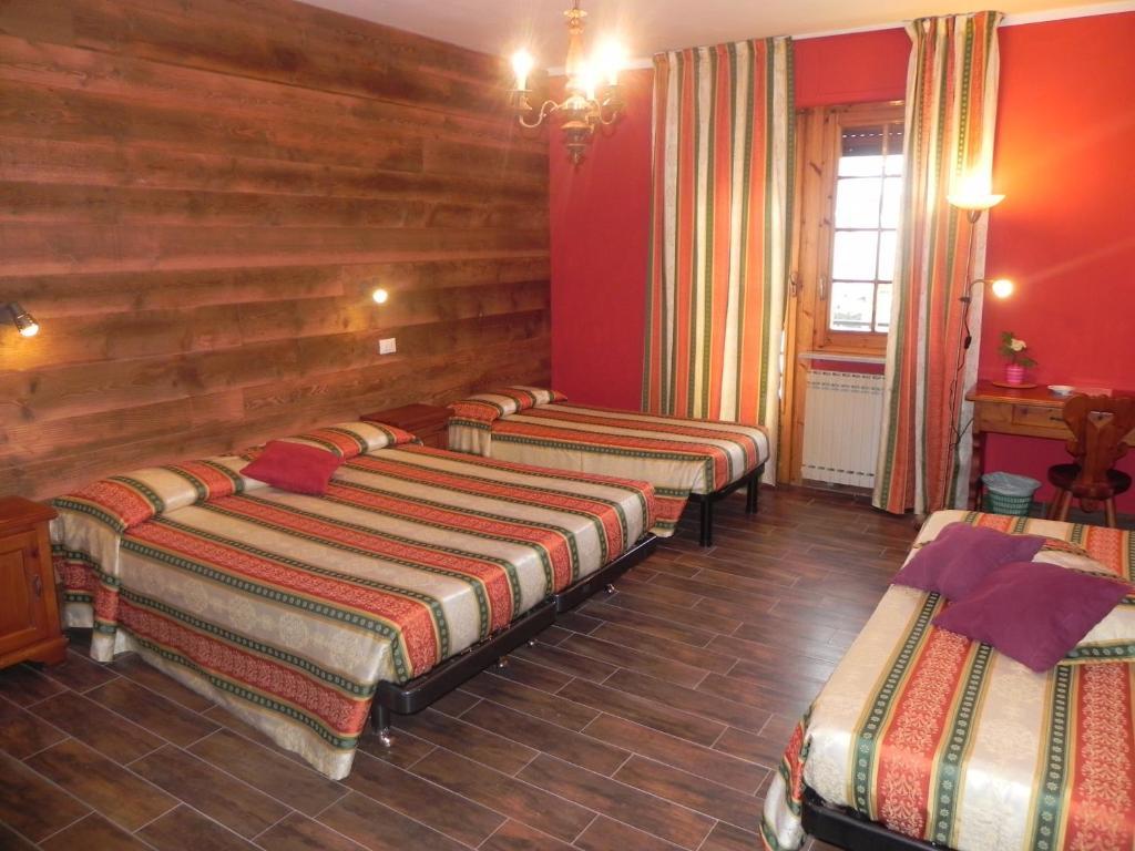 إنتراكوي Hotel Trois Etoiles الغرفة الصورة