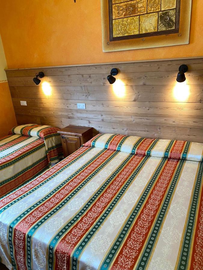 إنتراكوي Hotel Trois Etoiles المظهر الخارجي الصورة