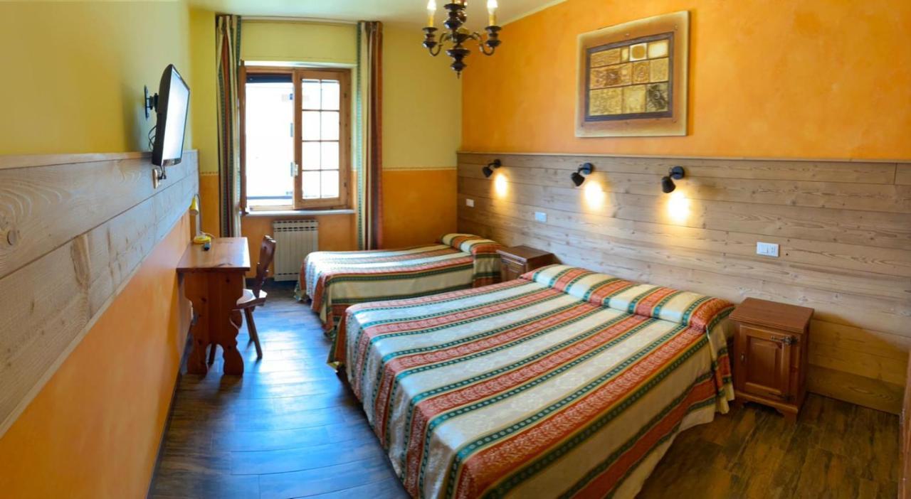 إنتراكوي Hotel Trois Etoiles المظهر الخارجي الصورة